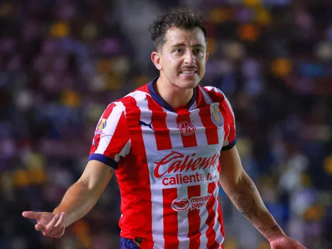 Afición de Chivas arremete contra Alan Mozo