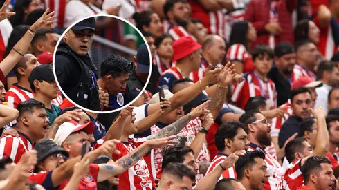 Denuncian que aficionado de Cruz Azul terminó en el hospital.