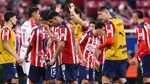 Chivas sufrió un duro golpe en la derrota por 1-2 contra Cruz Azul en la jornada 7 del Apertura 2025.