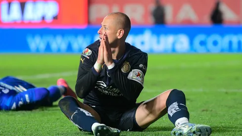 Javier Hernández buscará anotarle hoy al América.