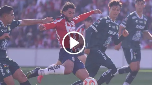Chivas superó a León por 2-1.