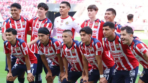 Chivas recibió goles en todos los partidos oficiales que disputó en lo que va de la temporada.