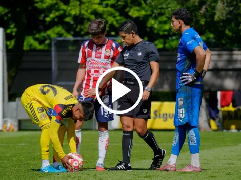 ¡Lo puso nervioso! Robinho Romero atajó penal en Chivas Sub-21