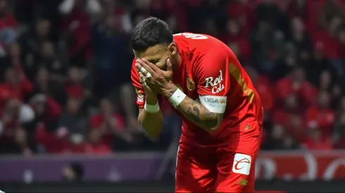 Afición de Chivas explotó contra Alexis Vega