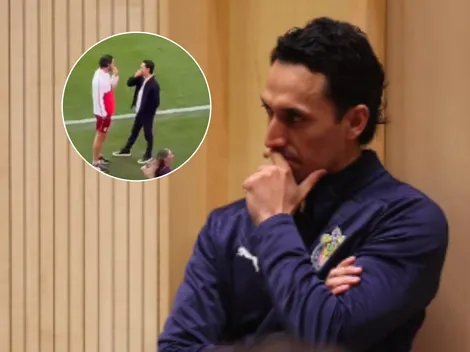 Alejandro Manzo platicó con jugador del Toluca