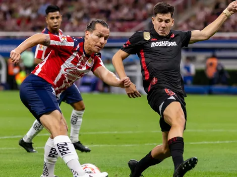 Así despidió la afición de Chivas a Rubén González tras ser expulsado ante Toluca