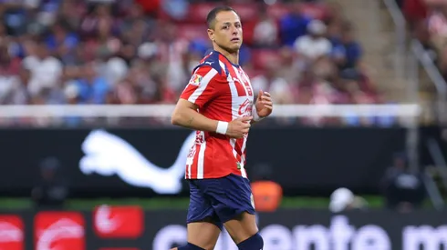 Javier Hernández busca equipo.