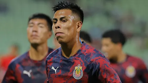 Efraín Álvarez fue uno de los cuatro refuerzos de Chivas en el último mercado de fichajes.