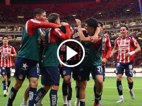 Samir Inda regala jersey de Chivas a su mamá