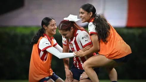 Exjugadora de Chivas Femenil brilla en área de prensa de otro club