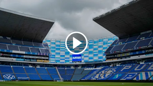 La tormenta eléctrica asomó sobre el Estadio Cuauhtémoc de la ciudad de Puebla.