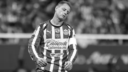 Chicharito recibiría duro golpe en fuera de Chivas.