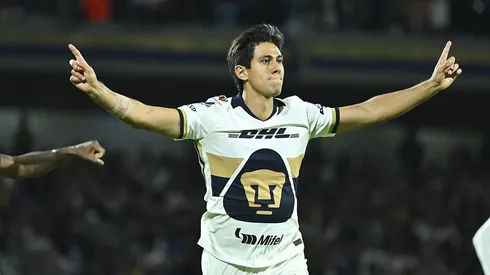 José Juan Macías celebrando un gol con Pumas (Foto: Imago7/Etzel Espinosa)