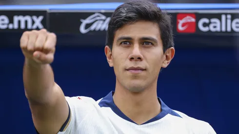 José Juan Macías inició como titular el partido ante Chivas