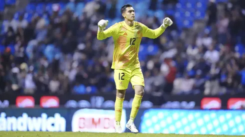 Raúl Rangel sigue luchando por la titularidad en Selección