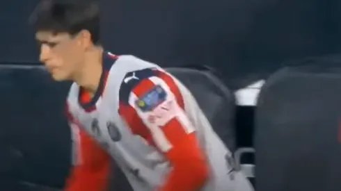 Armando González quedó con un ojo morado.