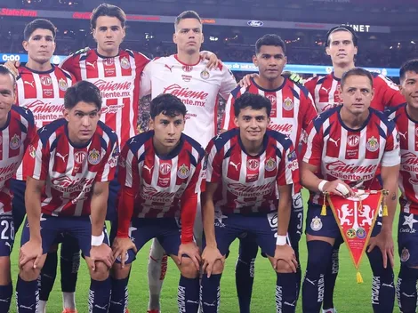 Jugadores de Chivas reportan problemas con el vuelo de regreso a México