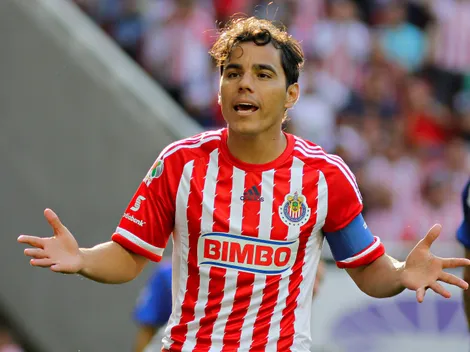 Chivas ya tomó una decisión con Omar Bravo