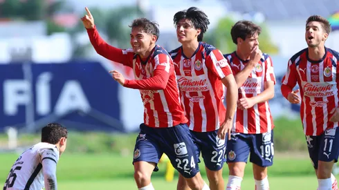 Leo Torres brilla con doblete en Chivas Sub-21.