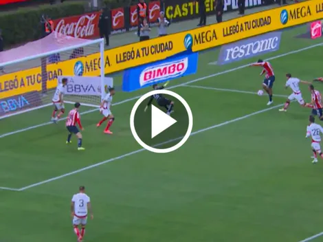 Luis Romo y su sorpresivo gol en el Chivas vs. Atlas