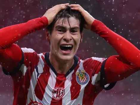 El factor que detiene la renovación de Armando González con Chivas