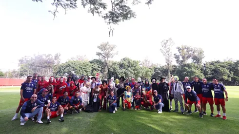 Chivas celebró Halloween previo a enfrentar a Pachuca
