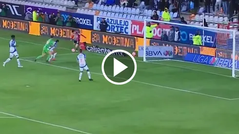 Hormiga González falló las dos más claras mientras iban 0-0.