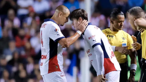 Así festejó Chicharito Hernández con Armando González.