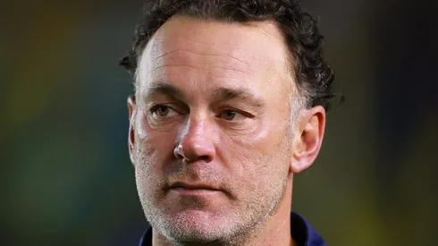 Milito toma importantes decisiones en Chivas vs. Cruz Azul.