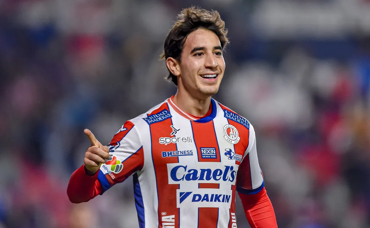 ¿Chivas no lo valoró? El buen torneo de Pérez Bouquet con San Luis