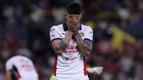 Alan Pulido podría salir de Chivas.