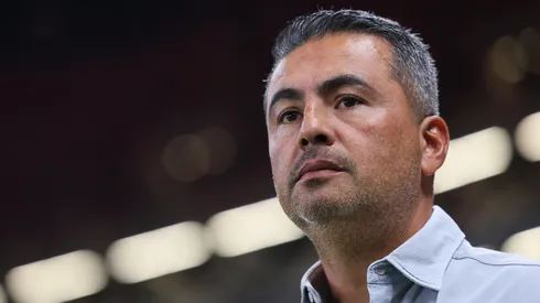 Arturo Ortega dejó de ser el DT del Tapatío.