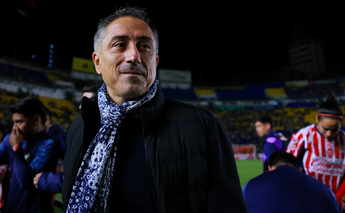 Chivas Femenil superó a Santos Laguna, pero la afición vuelve a cargar contra Antonio Contreras