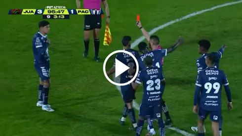 Víctor Guzman fue expulsado en Pachuca.