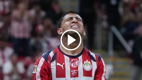 Cotorro González y su pifia frente a la portería de Cruz Azul