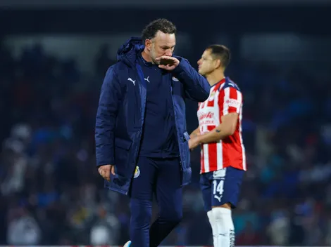 Lo que dijo en conferencia Milito sobre la falla de Chicharito