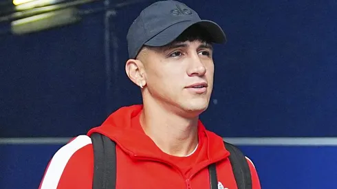 Alan Pulido no entra en planes en Chivas. 
