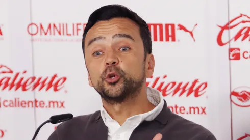 Chivas tiene problema para fichar a un defensor.