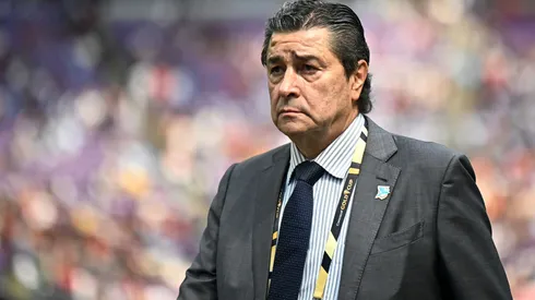 Luis Fernando Tena seguirá como técnico de Guatemala