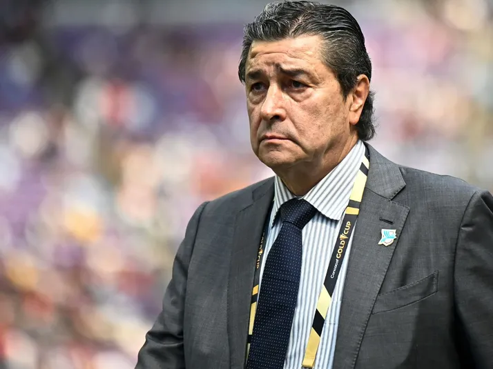Luis Fernando Tena seguirá como DT de la Selección de Guatemala