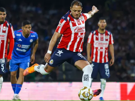 ¿Cuánto valen los tacos que utilizó Chicharito en su último partido con Chivas?