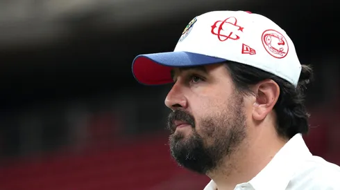 La masa salarial de Chivas es un problema para fichajes.