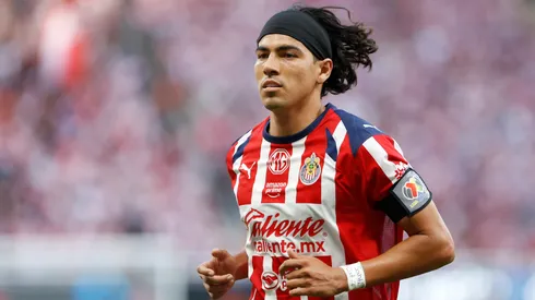 Érick Gutiérrez no entra en planes en Chivas. 
