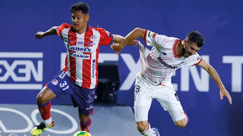 Se complica la llegada de Eduardo Águila a Chivas