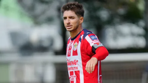 Isaac Brizuela aceptó bajar su salario en tres ocasiones.