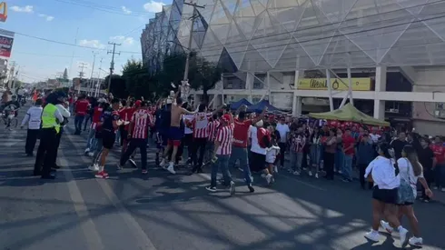 Pleito entre la afición de Irapuato y Chivas