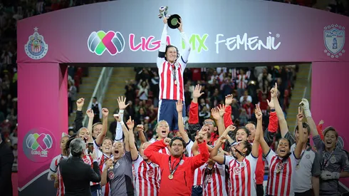 Fue campeona con Chivas Femenil y hoy anunció su retiro