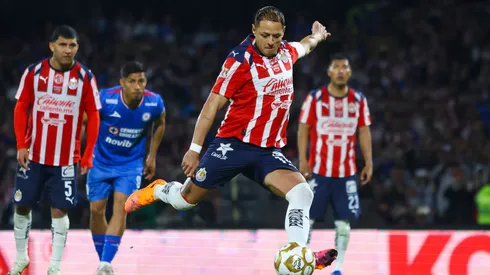 El momento en que Javier Hernández falló el penal ante Cruz Azul