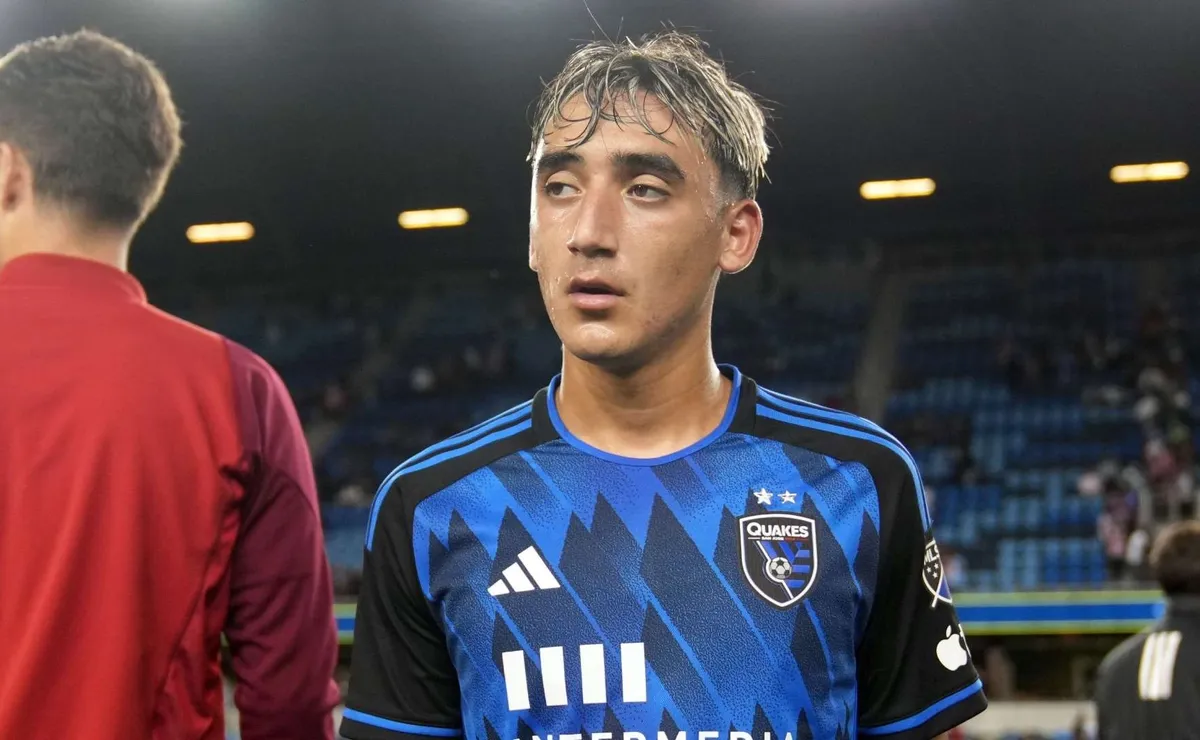 Chivas FC Pursues Cruz Medina Transfer - News Directory 3