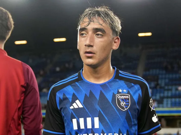 El protegido de Milito que está ayudando a Cruz Medina a adaptarse en Chivas